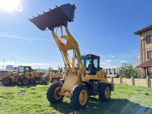 фронтальный погрузчик builder zl30